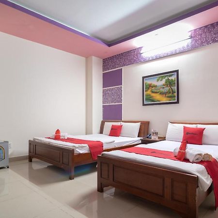 Reddoorz Near Tan Huong Market 2 Хошимин Экстерьер фото