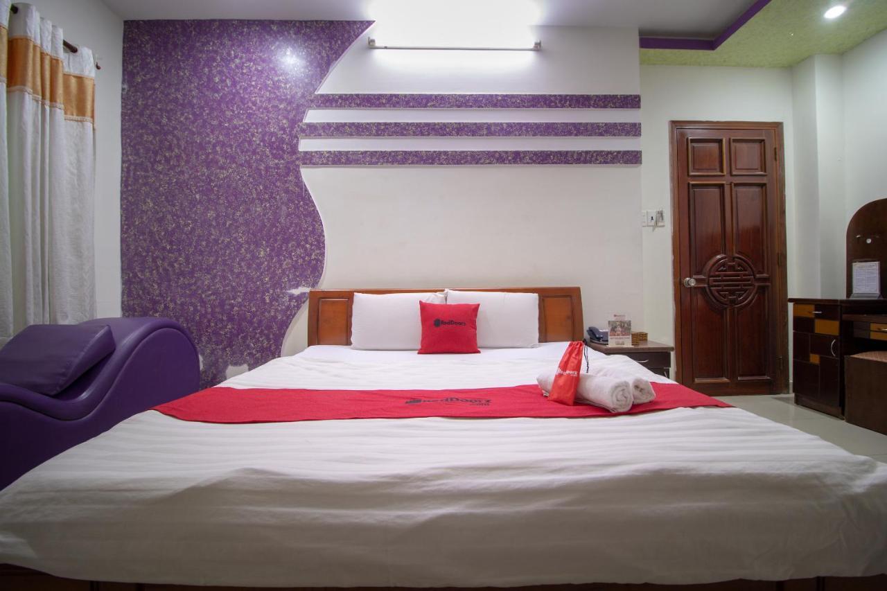 Reddoorz Near Tan Huong Market 2 Хошимин Экстерьер фото